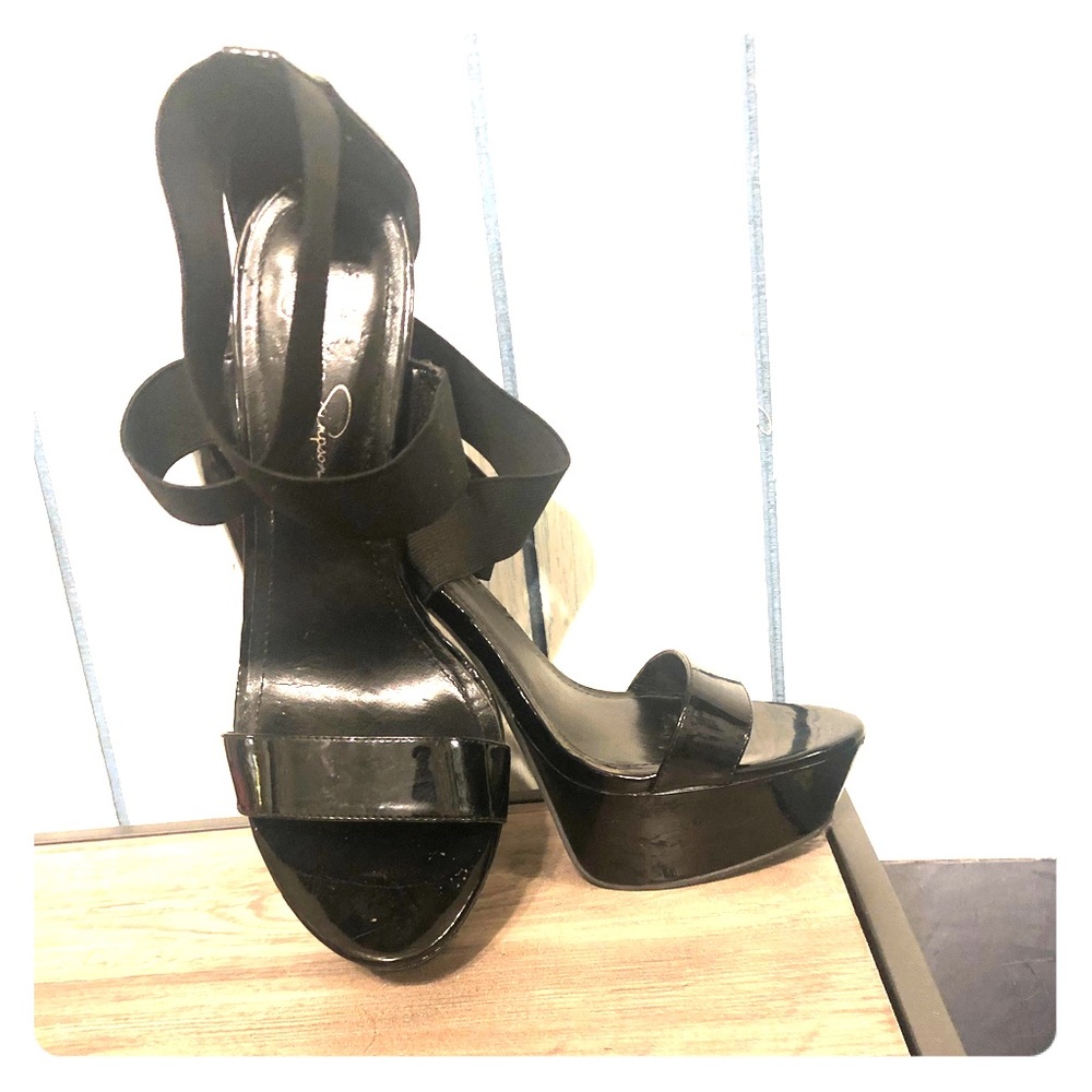 COPY - Black platform heel